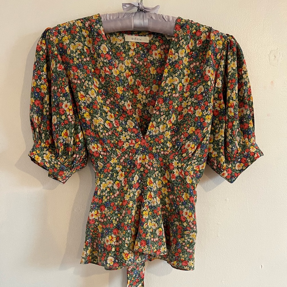 Dôen Silk Crêpe De Chine Yana Top / Excellent Used Condition